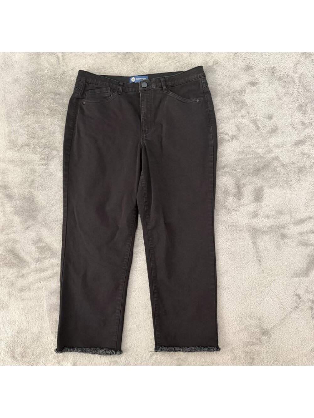 Democracy Black Straight Leg Jeans Womens size 16 Raw Hem Stretch Ab Solution